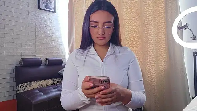 Catalu x online show from 04.02.26