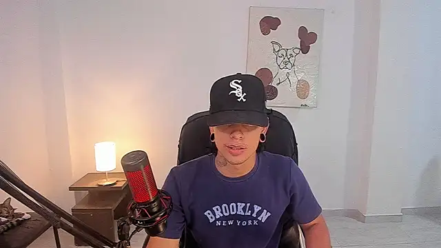 Snapshot of paisa_hotx chatting on 02.12.26 paisa hotx online show from 02.12.26