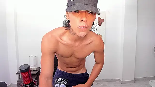 Snapshot of paisa_hotx chatting on 02.21.26 paisa hotx online show from 02.21.26