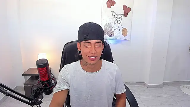 Snapshot of paisa_hotx chatting on 02.22.26 paisa hotx online show from 02.22.26