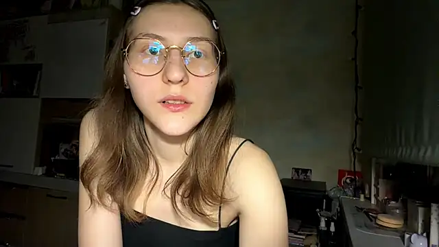 Miaaa Moon online show from 03.27.26