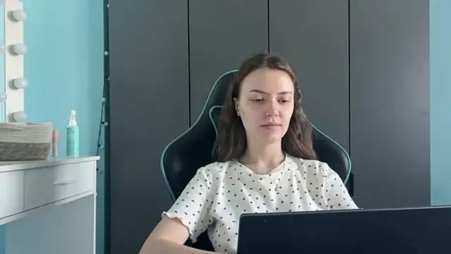 AndreeMerryman online show from 02.17.26