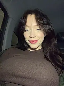 Snapshot of CityLynx chatting on 02.17.26 CityLynx online show from 02.17.26