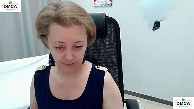 MONA W online show from 05.10.26