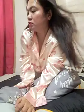 Snapshot of Zyramae_25 chatting on 03.13.26 Zyramae 25 online show from 03.13.26