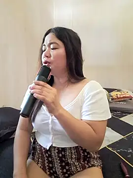 Snapshot of Zyramae_25 chatting on 04.16.26 Zyramae 25 online show from 04.16.26