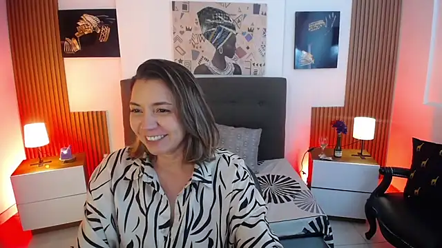 Snapshot of milfsecret69 chatting on 06.10.26 milfsecret69 online show from 06.10.26