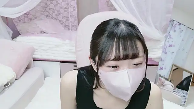 Snapshot of MOE_o0 chatting on 03.22.26 MOE o0 online show from 03.22.26