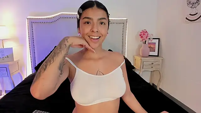 nia-malkova online show from 04.11.26