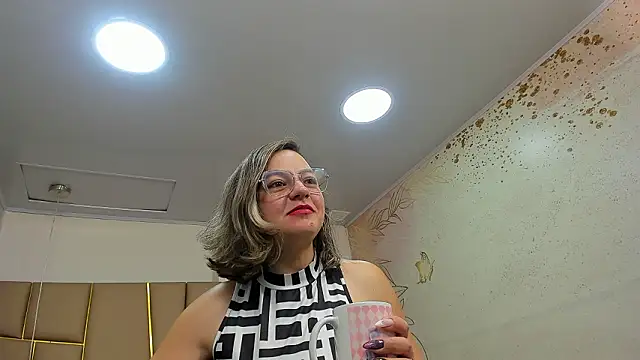 ArianaSommers online show from 02.22.26