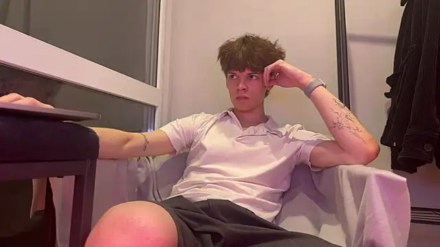 Snapshot of Kevin_bucks chatting on 02.17.26 Kevin bucks online show from 02.17.26