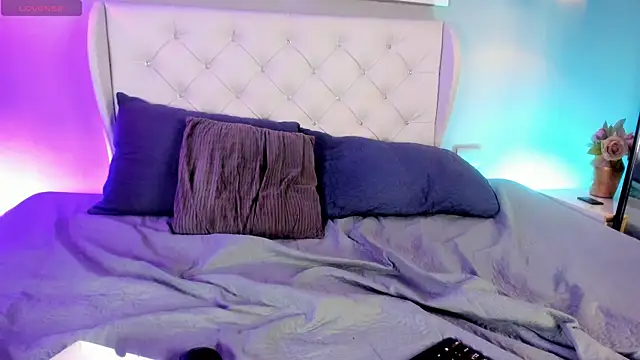 blush bloom online show from 04.15.26