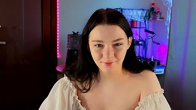 Snapshot of Doll_lira chatting on 02.04.26 Doll lira online show from 02.04.26