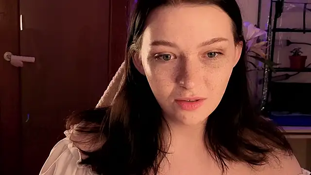 Snapshot of Doll_lira chatting on 02.07.26 Doll lira online show from 02.07.26