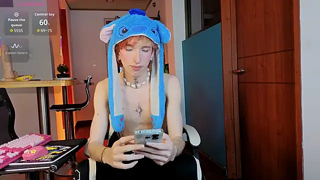 golden twink  online show from 02.05.26