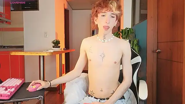 golden twink  online show from 02.15.26