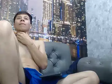 Snapshot of santiago_xxxcol chatting on 02.13.26 santiago xxxcol online show from 02.13.26