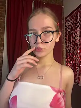 Snapshot of MyKittySayMeow chatting on 02.12.26 MyKittySayMeow online show from 02.12.26