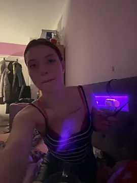 Snapshot of SofieKayla chatting on 02.02.26 SofieKayla online show from 02.02.26