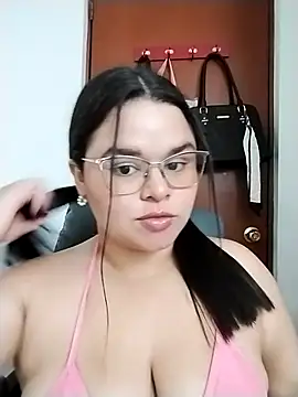 Snapshot of SamanthaStonee chatting on 02.02.26 SamanthaStonee online show from 02.02.26