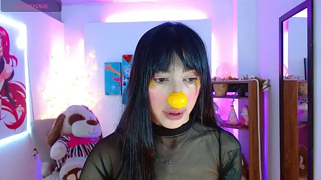 Snapshot of FIORELLA_L chatting on 04.24.26 FIORELLA L online show from 04.24.26