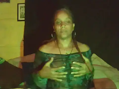 BadGyalGem online show from 02.05.26