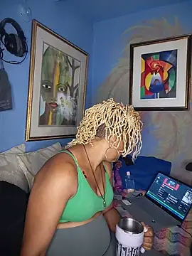 Snapshot of BadGyalGem chatting on 06.14.26 BadGyalGem online show from 06.14.26