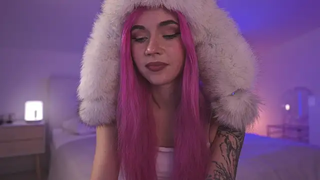 Snapshot of Sarah_Pink chatting on 02.23.25 Sarah Pink online show from 02.23.25