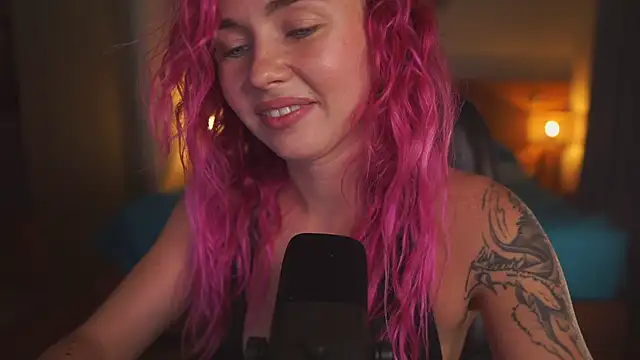 Snapshot of Sarah_Pink chatting on 07.04.26 Sarah Pink online show from 07.04.26