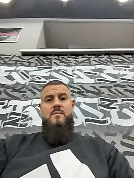 Snapshot of SportsManBi chatting on 02.09.26 SportsManBi online show from 02.09.26