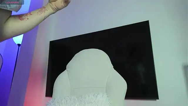 Just Lu online show from 03.05.26