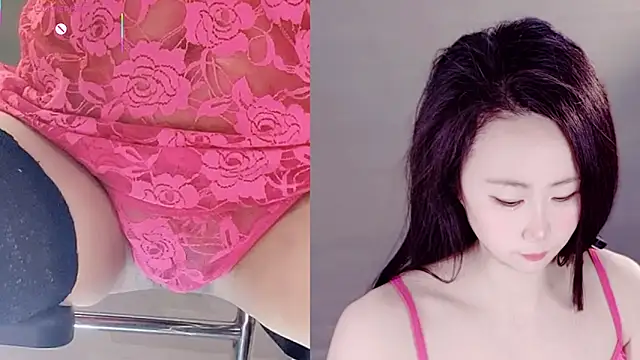 Snapshot of GTnTo_O chatting on 02.16.26 GTnTo O online show from 02.16.26