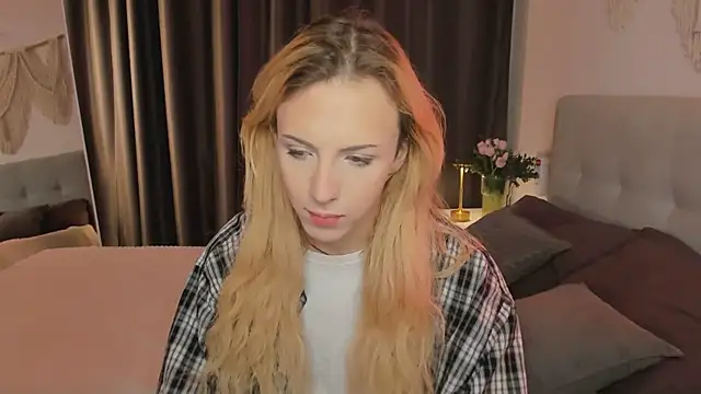 Tiffany  King online show from 04.15.26