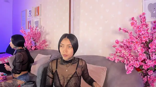 Ashley Blum  online show from 05.01.26
