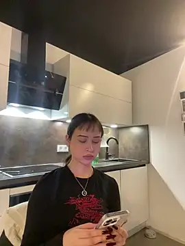 Snapshot of Just-Lilly chatting on 04.11.26 Just-Lilly online show from 04.11.26