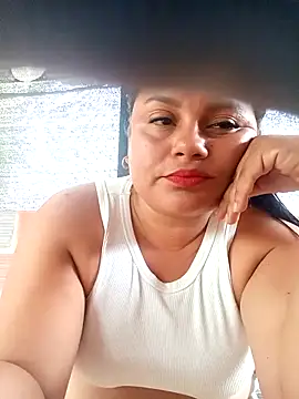 Snapshot of Lena_Cum69 chatting on 04.07.26 Lena Cum69 online show from 04.07.26