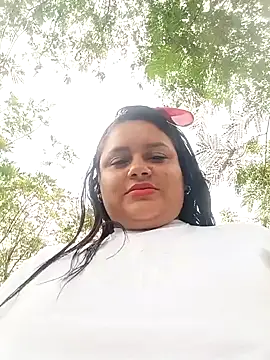 Snapshot of Lena_Cum69 chatting on 04.14.26 Lena Cum69 online show from 04.14.26