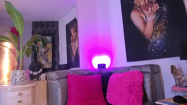 Snapshot of Ciara_HotTs chatting on 05.25.26 Ciara HotTs online show from 05.25.26