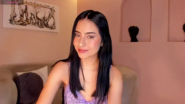 Snapshot of LucieMartin chatting on 04.13.26 LucieMartin online show from 04.13.26