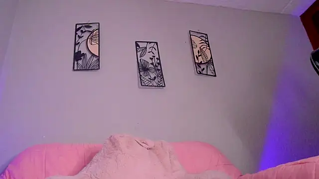 loveegirll1 online show from 07.18.26