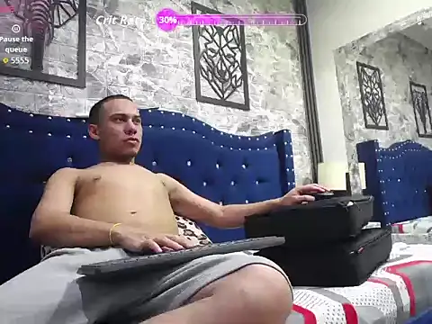 Snapshot of fuck_boy17 chatting on 02.12.26 fuck boy17 online show from 02.12.26