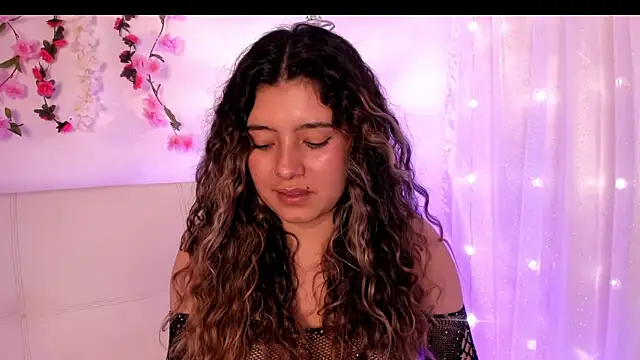 Snapshot of Valerysweet11 chatting on 02.20.26 Valerysweet11 online show from 02.20.26