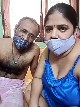 HoneyHush online show from 03.07.26