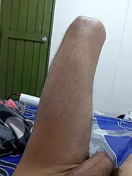 Snapshot of elvergon8721 chatting on 02.21.26 elvergon8721 online show from 02.21.26