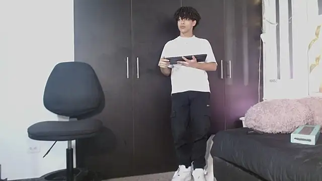 ian smith  online show from 02.18.26