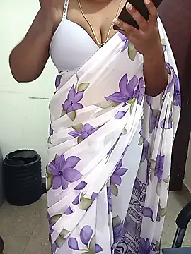 Snapshot of Chinnima143 chatting on 02.21.26 Chinnima143 online show from 02.21.26