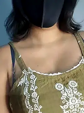 70upqm online show from 07.04.26