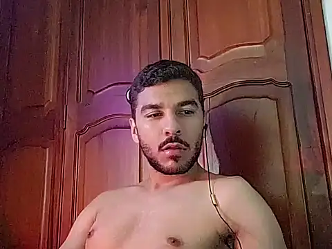 Snapshot of _s33bas chatting on 03.24.26 s33bas online show from 03.24.26