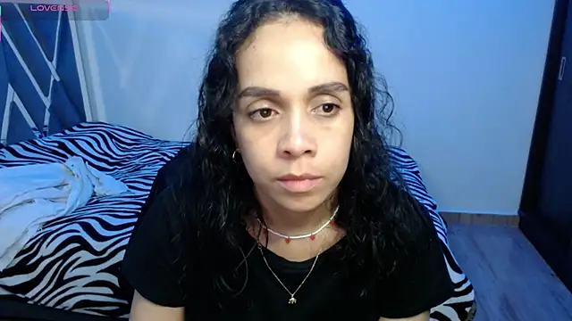 Snapshot of paula_lopez__ chatting on 03.04.26 paula lopez online show from 03.04.26
