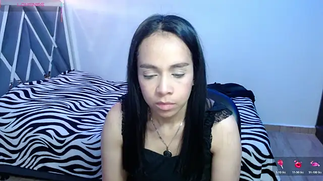 Snapshot of paula_lopez__ chatting on 04.05.26 paula lopez online show from 04.05.26